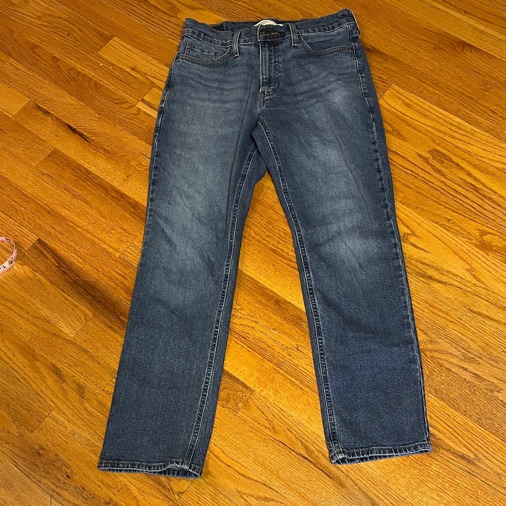 Men's Athletic Cut Blue Jeans